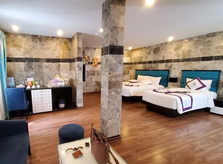 BÁN KHÁCH SẠN 2 MẶT TIỀN – PHỐ CỔ HỘI AN – DIỆN TÍCH 1.900M² – GIÁ CHUYỂN NHƯỢNG 115 TỶ (MS466)