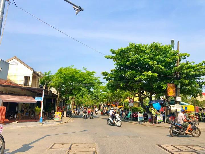 Bán Đất Tặng Nhà tại Kiệt Phan Châu Trinh - Hội An - Khu Vực Kinh Doanh Sầm Uất (MS418)