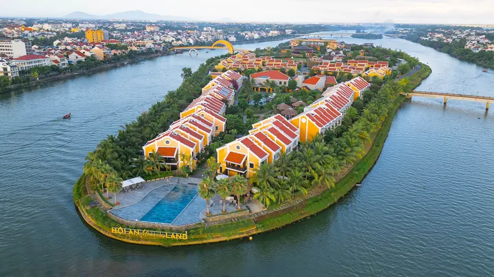 SIÊU HIẾM: Chỉ 1 BĐS Duy Nhất – Sở Hữu View Sông Phố Cổ Hội An - Mặt Tiền Rộng Lên Đến 12m (MS561)