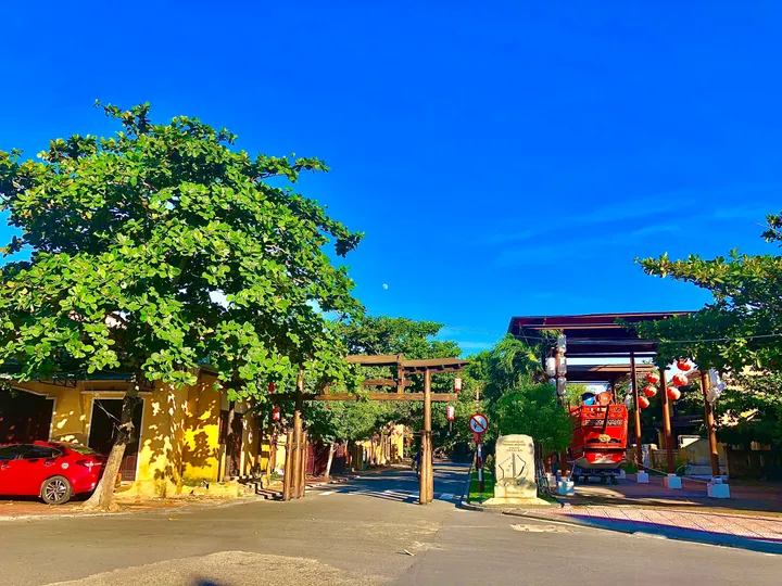 HÀNG HIẾM: Bán căn nhà 2 Mặt tiền Phố Nguyễn Thị Minh Khai - Vị trí kinh doanh sầm uất (MS467)