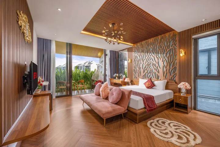 Bán căn Biệt Thự View Sông Hội An - Nằm ngay khu du lịch nổi tiếng Hội An - Sở hữu Bến Du Thuyền sau nhà (MS471)